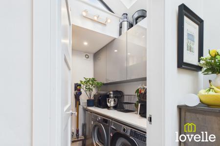 3 bedroom End of terrace house for sale in Linden Avenue, Cottingham, HU16