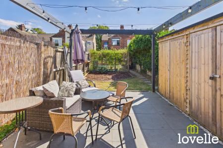 3 bedroom End of terrace house for sale in Linden Avenue, Cottingham, HU16