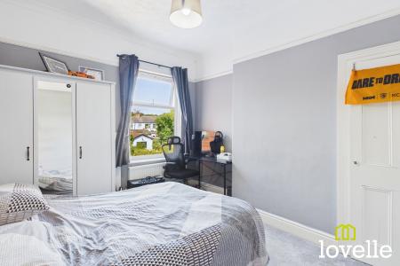 3 bedroom End of terrace house for sale in Linden Avenue, Cottingham, HU16
