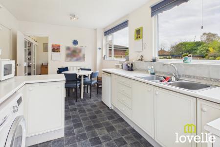 4 bedroom Detached house for sale in Park Lane, Cottingham, East Riding of Yorkshire, HU16