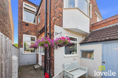 3 bedroom Terraced House for sale in Exeter Street, Cottingham, HU16