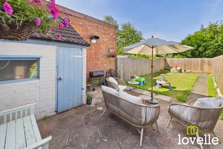 3 bedroom Terraced House for sale in Exeter Street, Cottingham, HU16