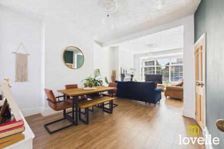3 bedroom Terraced House for sale in Exeter Street, Cottingham, HU16