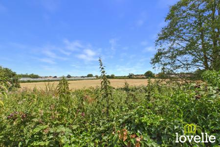 4 bedroom Detached house for sale in Badgers Wood, Cottingham, HU16
