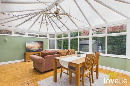 4 bedroom Detached house for sale in Badgers Wood, Cottingham, HU16