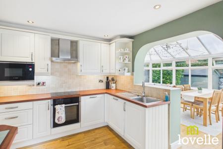 4 bedroom Detached house for sale in Badgers Wood, Cottingham, HU16