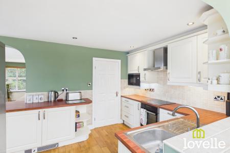 4 bedroom Detached house for sale in Badgers Wood, Cottingham, HU16