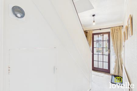 3 bedroom Semi-detached house for sale in Mill Beck Lane, Cottingham, HU16