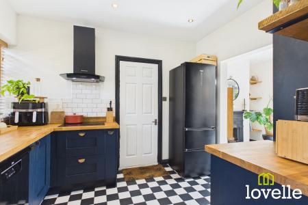 3 bedroom Semi-detached house for sale in The Close, Cottingham, HU16