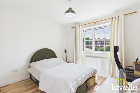3 bedroom Semi-detached house for sale in The Close, Cottingham, HU16