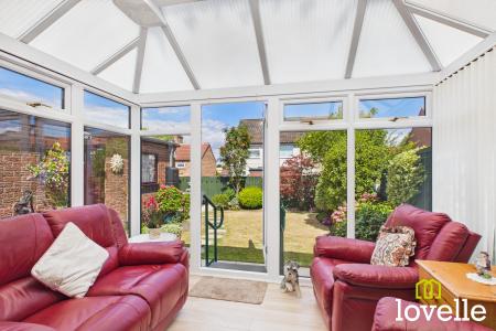 1 bedroom Bungalow for sale in Apple Croft, Cottingham, HU16