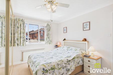 1 bedroom Bungalow for sale in Apple Croft, Cottingham, HU16