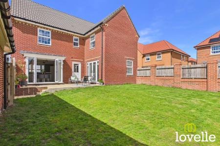 4 bedroom Detached house for sale in Hamel Garth, Cottingham, HU16
