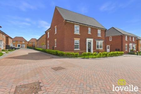 4 bedroom Detached house for sale in Hamel Garth, Cottingham, HU16