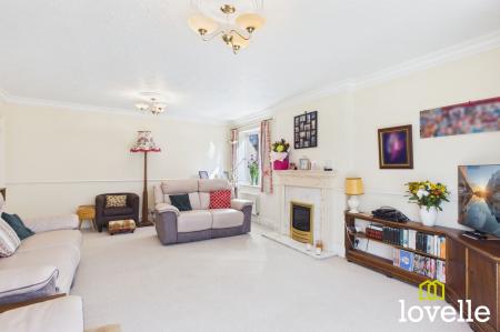 4 bedroom Detached house for sale in Spencer Way, Cottingham, HU16