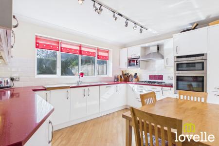 4 bedroom Detached house for sale in Spencer Way, Cottingham, HU16