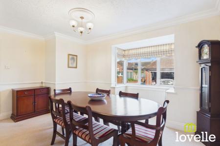 4 bedroom Detached house for sale in Spencer Way, Cottingham, HU16