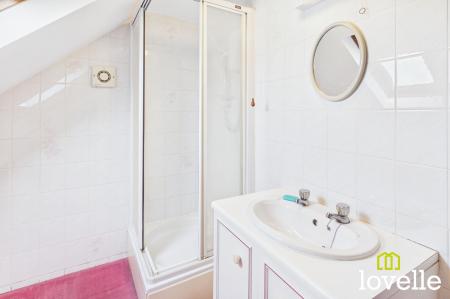 4 bedroom Detached bungalow for sale in Winston Drive, Cottingham, HU16
