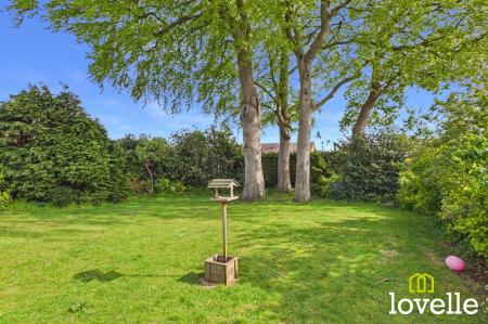 4 bedroom Detached bungalow for sale in Winston Drive, Cottingham, HU16