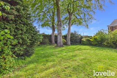 4 bedroom Detached bungalow for sale in Winston Drive, Cottingham, HU16