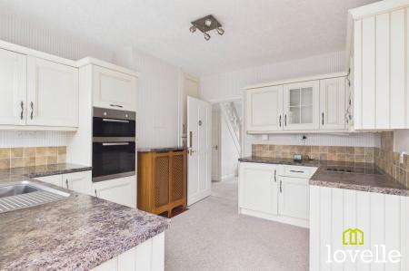 4 bedroom Detached bungalow for sale in Winston Drive, Cottingham, HU16