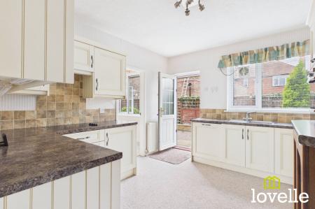 4 bedroom Detached bungalow for sale in Winston Drive, Cottingham, HU16