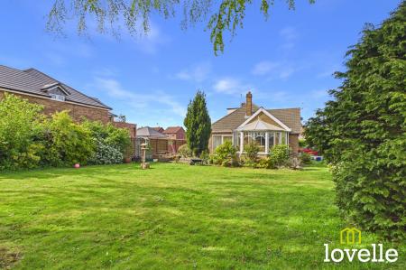 Winston Drive, Cottingham, HU16