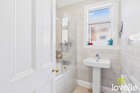 3 bedroom Terraced House for sale in Arlington Avenue, Cottingham, HU16