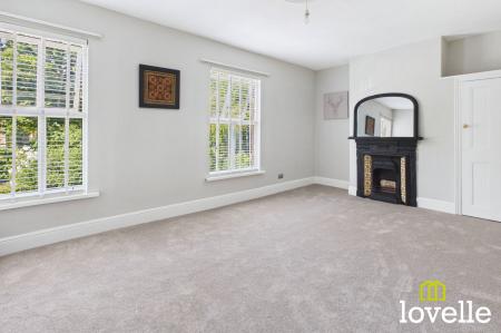 3 bedroom Terraced House for sale in Arlington Avenue, Cottingham, HU16