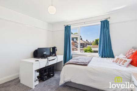 3 bedroom Semi-detached house for sale in Kingtree Avenue, Cottingham, HU16