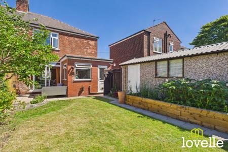 3 bedroom Semi-detached house for sale in Kingtree Avenue, Cottingham, HU16