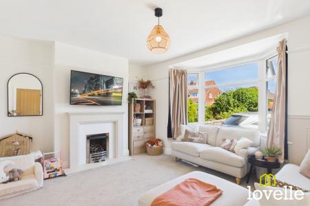 3 bedroom Semi-detached house for sale in Kingtree Avenue, Cottingham, HU16