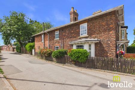 3 bedroom Detached house for sale in Northgate, Cottingham, HU16