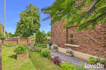 3 bedroom Detached house for sale in Northgate, Cottingham, HU16
