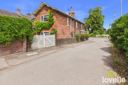 3 bedroom Detached house for sale in Northgate, Cottingham, HU16