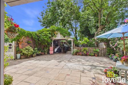 3 bedroom Detached house for sale in Northgate, Cottingham, HU16