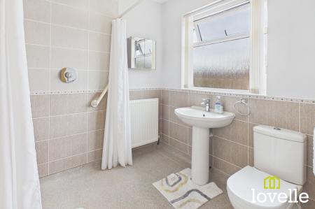 3 bedroom Semi-detached house for sale in Queens Way, Cottingham, HU16
