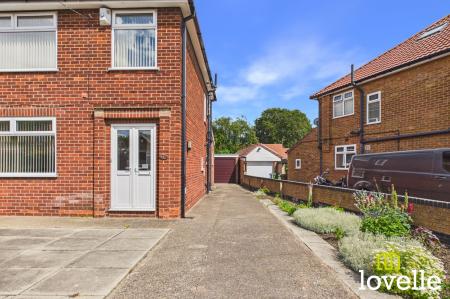 3 bedroom Semi-detached house for sale in Queens Way, Cottingham, HU16