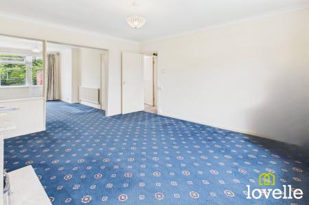 3 bedroom Semi-detached house for sale in Queens Way, Cottingham, HU16