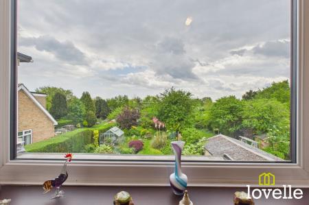 3 bedroom Detached house for sale in Ferriby High Road, North Ferriby, HU14