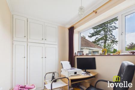 3 bedroom Detached house for sale in Ferriby High Road, North Ferriby, HU14