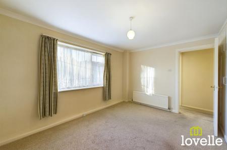 1 bedroom Flat for sale in Hallgate, Cottingham, HU16