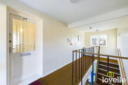 1 bedroom Flat for sale in Hallgate, Cottingham, HU16