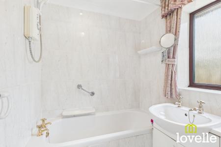 3 bedroom Detached bungalow for sale in Kirk Croft, Cottingham, HU16