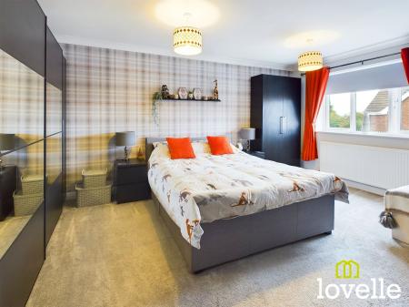 5 bedroom Detached house for sale in Manor Garth, Skidby, HU16