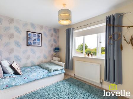 5 bedroom Detached house for sale in Manor Garth, Skidby, HU16