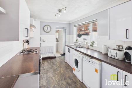 3 bedroom Terraced House for sale in Westcott Street, Hull, HU8
