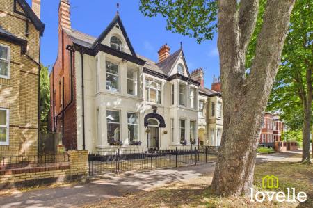 12 bedroom End of terrace house for sale in Princes Avenue, Hull, HU5