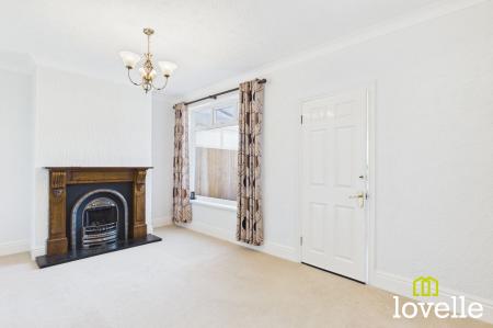 3 bedroom Semi-detached house for sale in Westfield Rise, Hessle, HU13