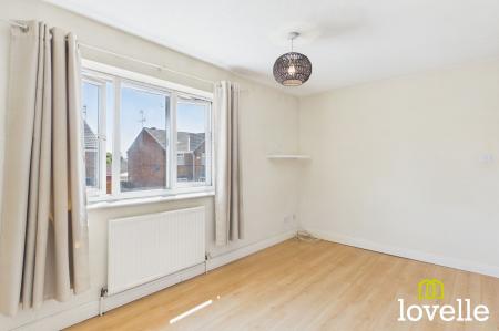 2 bedroom Semi-detached house for sale in Cawthorne Drive, Hull, HU4